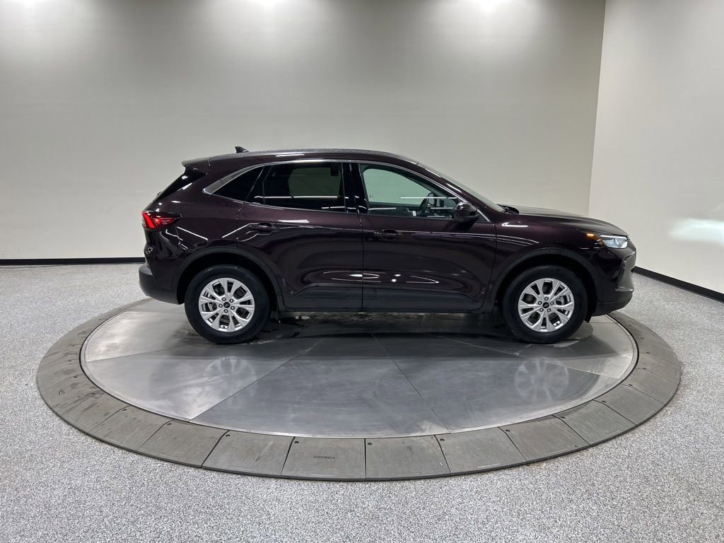 Certified 2023 Ford Escape Active w/ Tech Pack #2 image 6