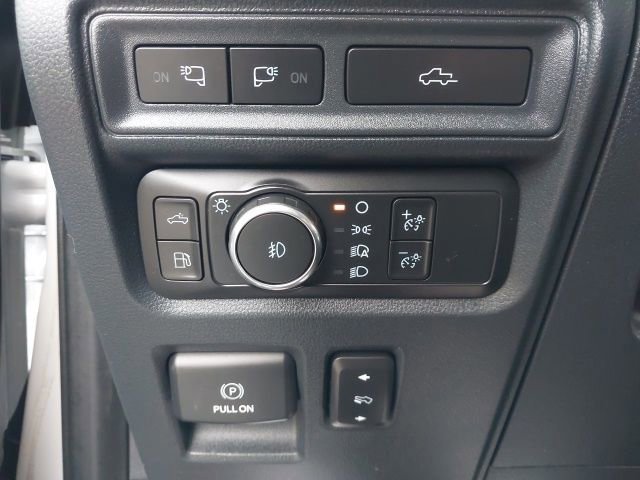 Certified 2022 Ford F150 Platinum w/ Equipment Group 701A High image 16