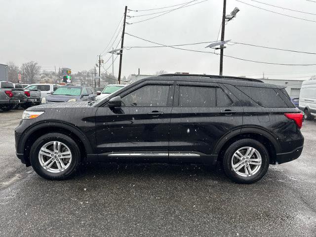 Certified 2021 Ford Explorer XLT w/ Equipment Group 202A image 4