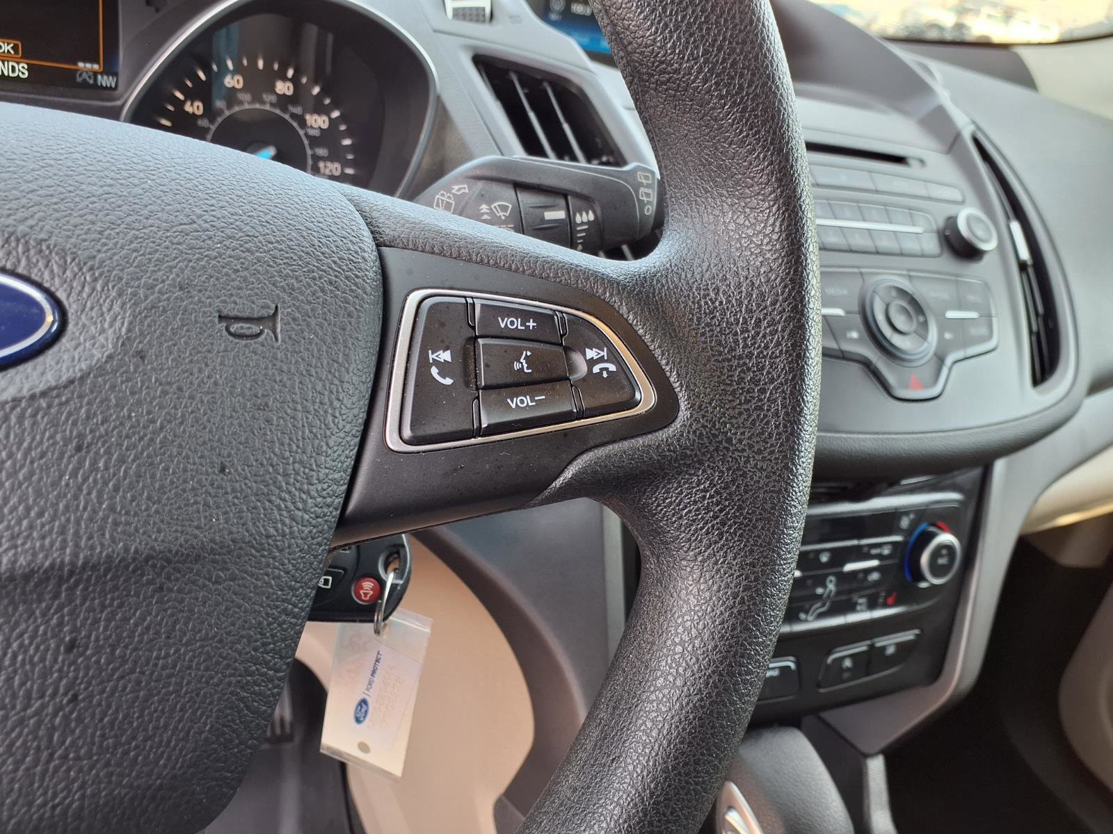 Certified 2018 Ford Escape SE image 21