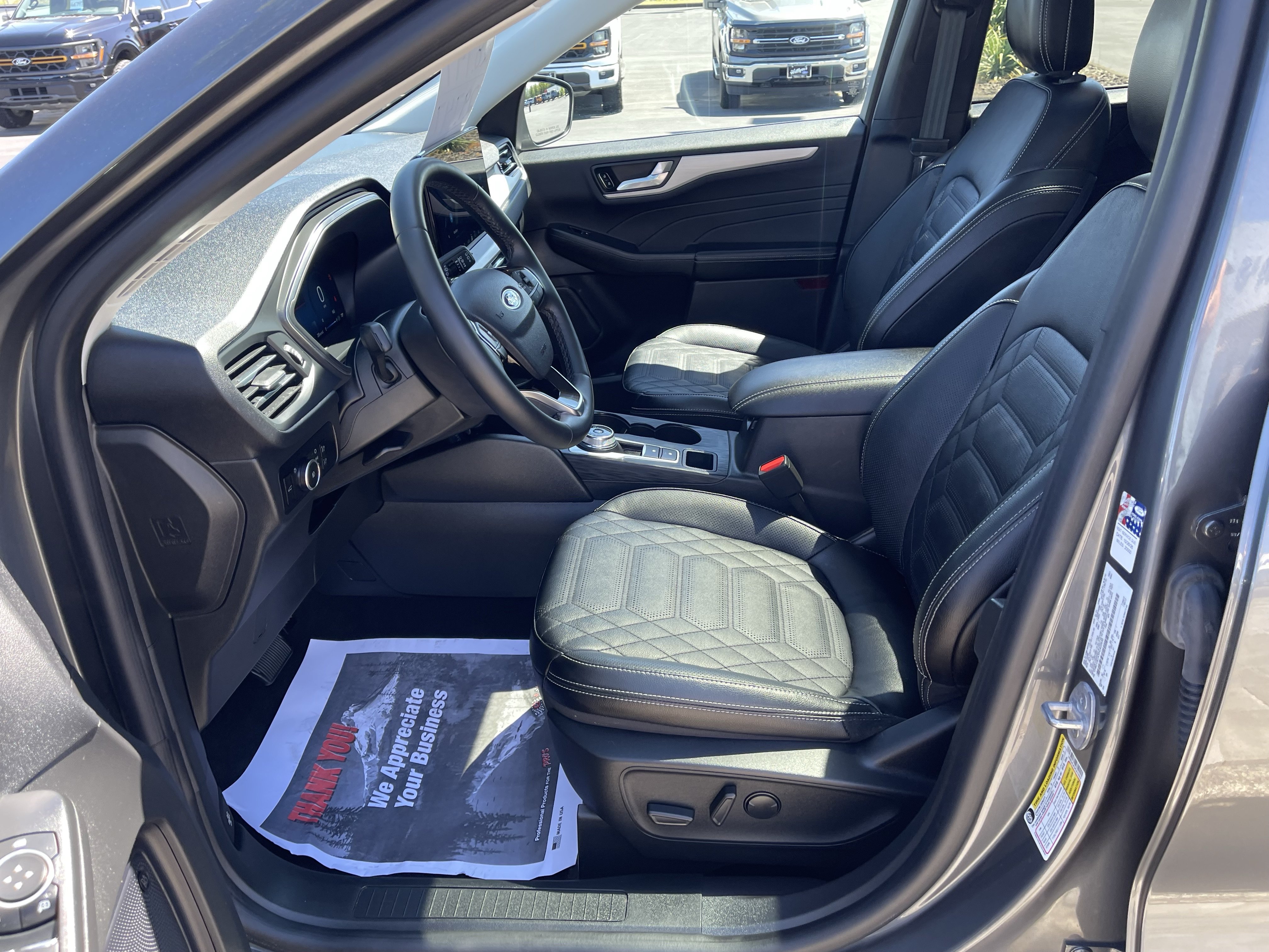 Certified 2023 Ford Escape Platinum w/ Premium Technology Package AWD/4WD image 8