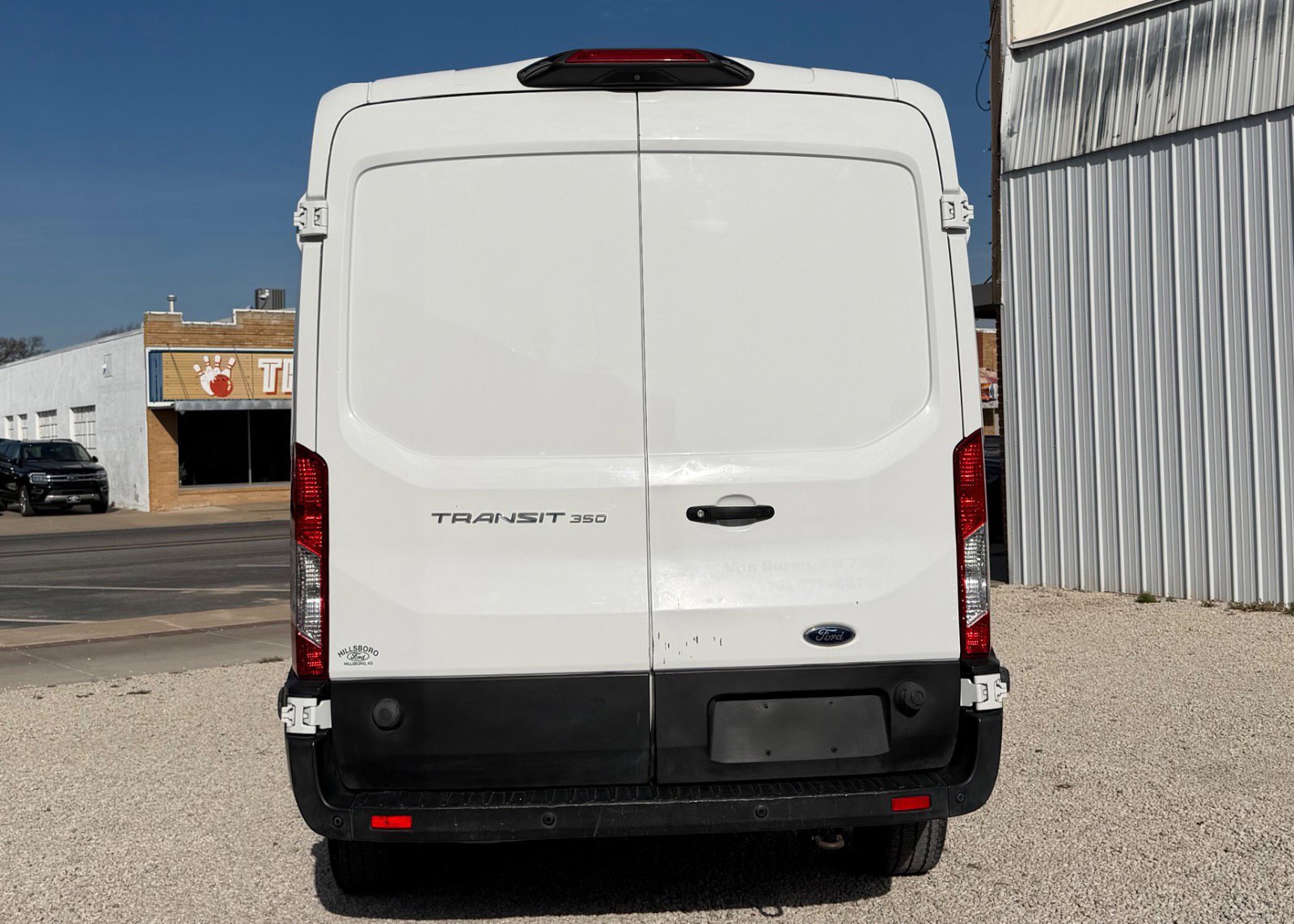 Certified 2019 Ford Transit 350 148 Medium Roof w/ Interior Upgrade Package image 4