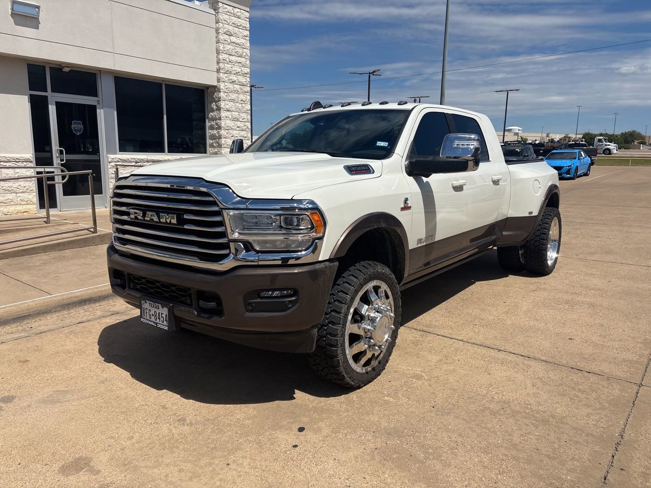 Used 2024 RAM 3500 Limited w/ Safety Group image 1