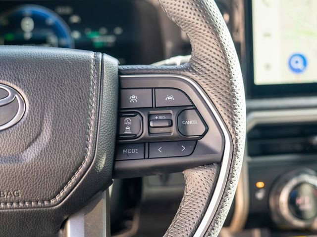 Used 2025 Toyota Tacoma Limited AWD/4WD image 25