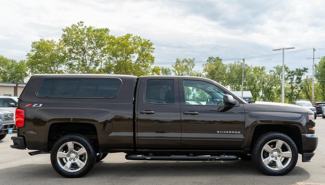 Used 2018 Chevrolet Silverado 1500 LT w/ All Star Edition AWD/4WD image 5