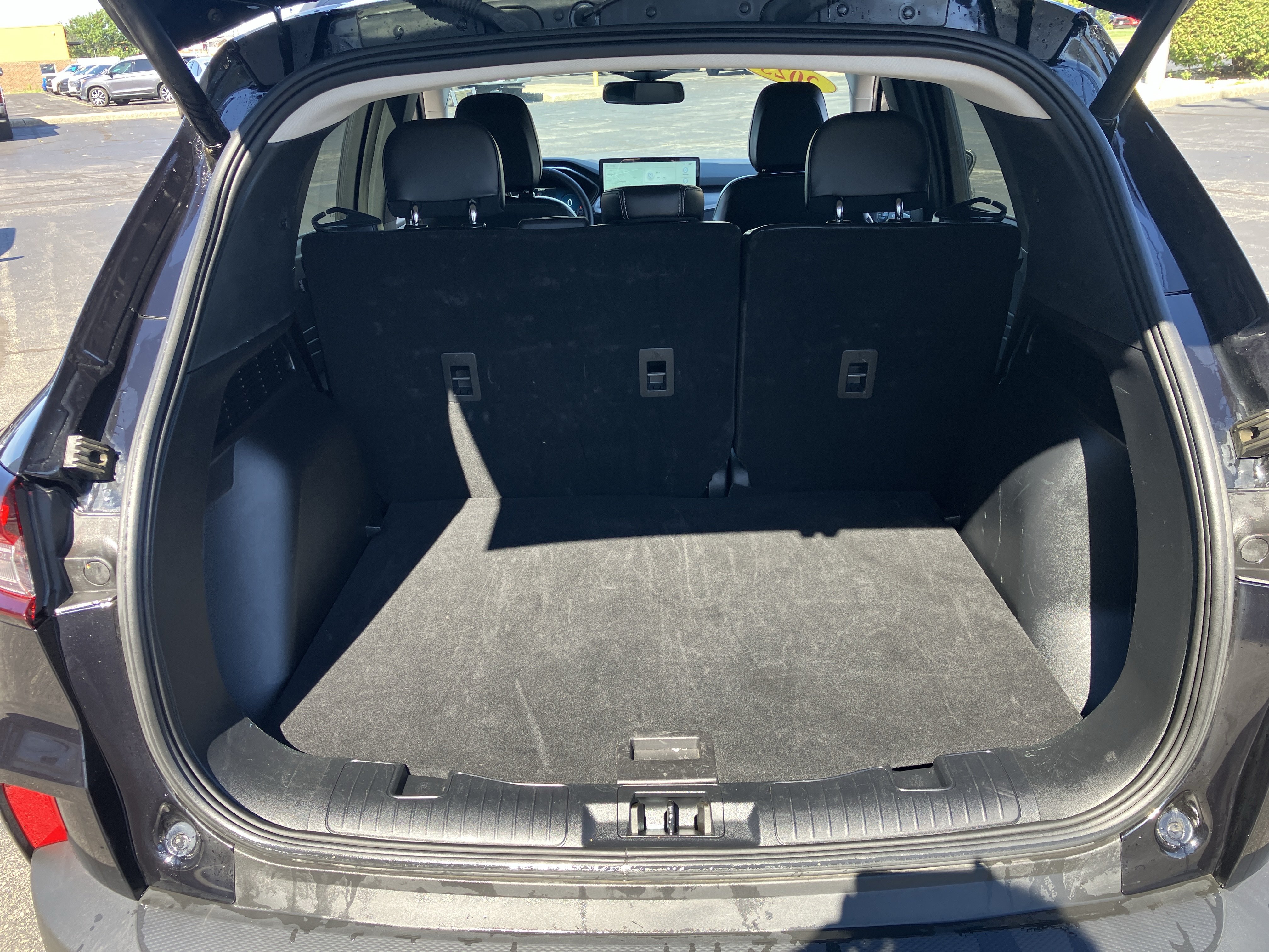 Certified 2025 Ford Escape Platinum AWD/4WD image 13
