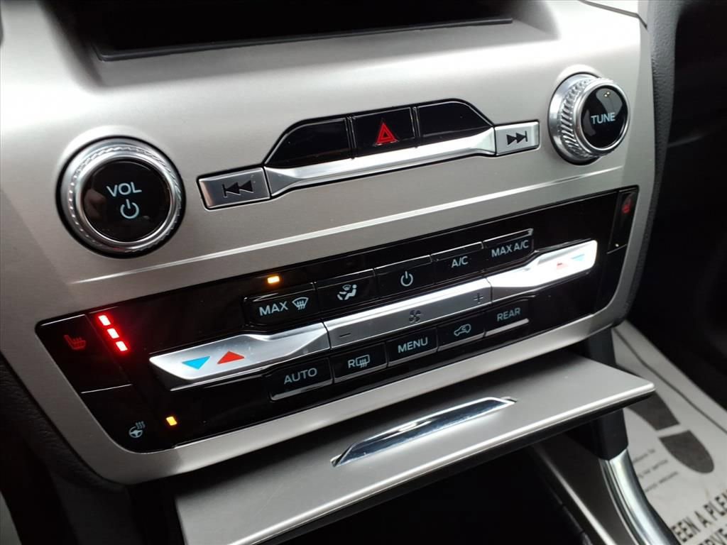 Certified 2022 Ford Explorer XLT w/ Equipment Group 202A image 12