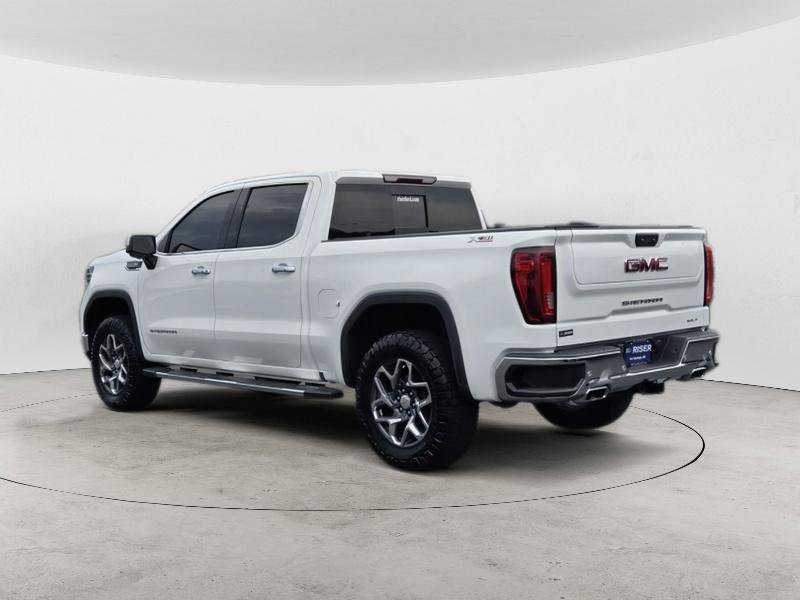 Used 2022 GMC Sierra 1500 SLT w/ SLT Premium Plus Package AWD/4WD image 5