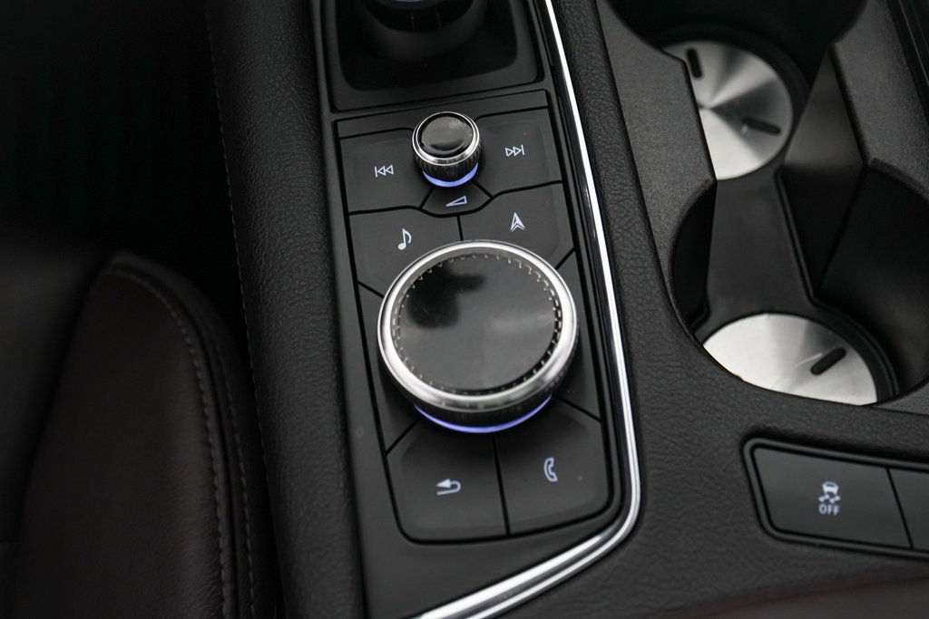 Used 2024 Cadillac XT6 Premium Luxury w/ Technology Package image 18