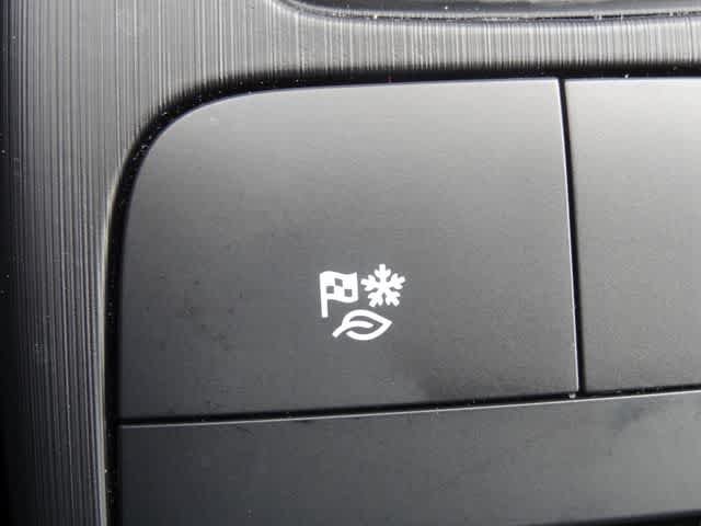 Certified 2024 Ford Escape Active AWD/4WD image 29