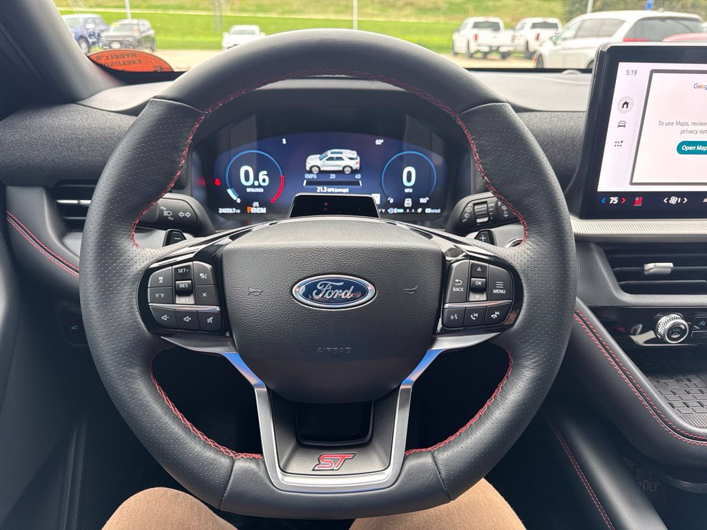 Certified 2025 Ford Explorer ST AWD/4WD image 11