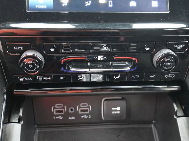 Used 2023 Jeep Grand Cherokee Altitude RWD image 19