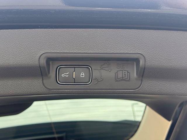 Certified 2025 Ford Explorer Active w/ Active Comfort Package AWD/4WD image 38