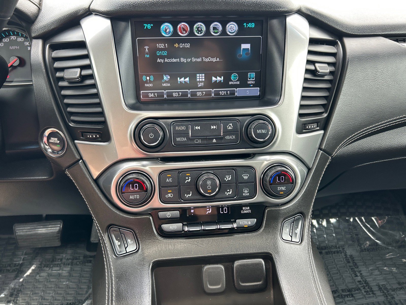 Used 2018 Chevrolet Tahoe LT AWD/4WD image 32