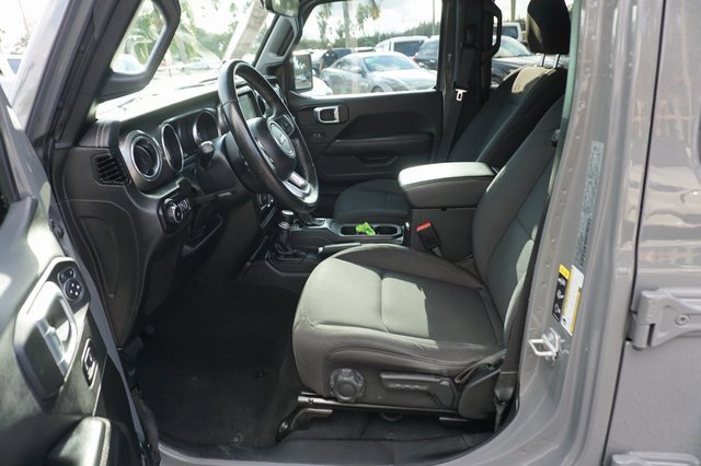 Used 2022 Jeep Wrangler Unlimited Sahara image 26