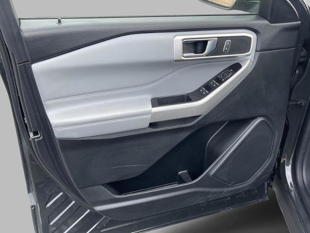 Certified 2022 Ford Explorer XLT w/ Equipment Group 202A image 22