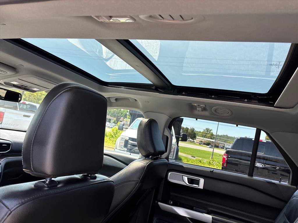 Certified 2023 Ford Explorer Limited AWD/4WD image 18