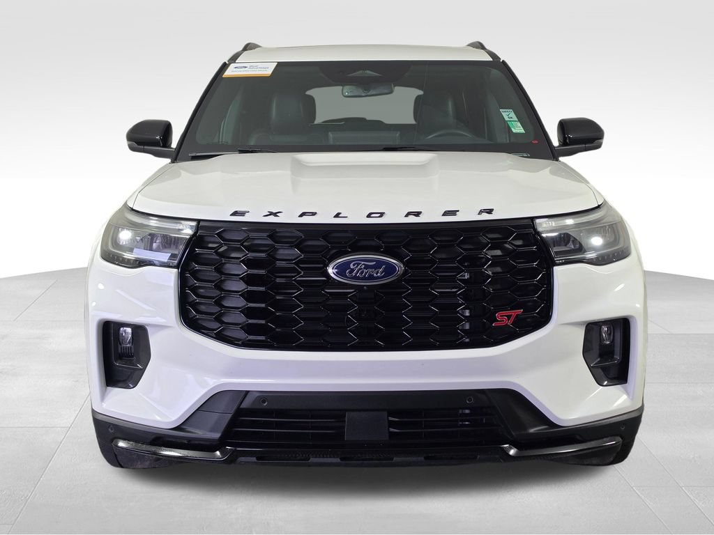 Certified 2025 Ford Explorer ST AWD/4WD image 2
