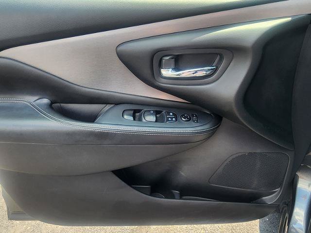 Used 2019 Nissan Murano S AWD/4WD image 22
