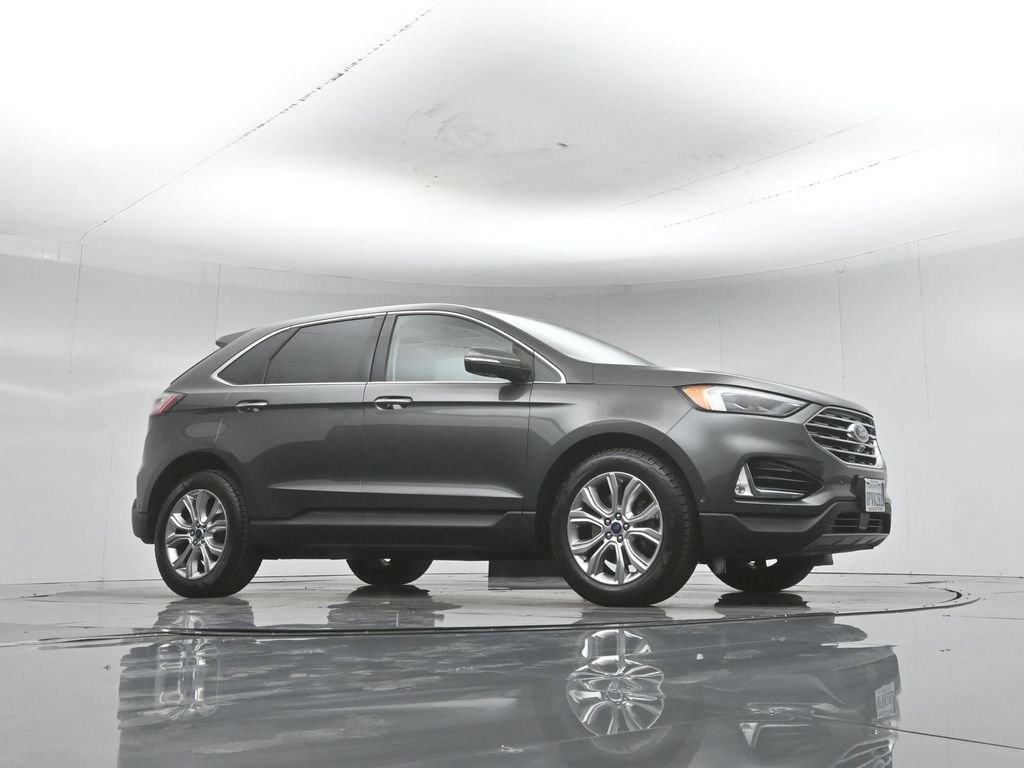 Certified 2020 Ford Edge Titanium w/ Equipment Group 301A AWD/4WD image 4