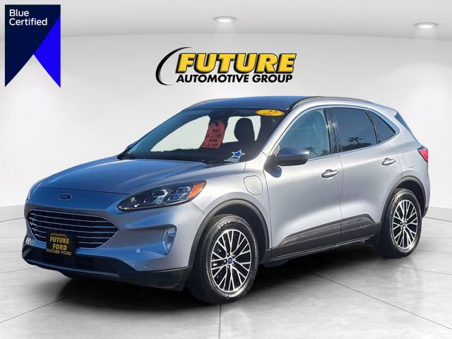 Certified 2022 Ford Escape Titanium image 1