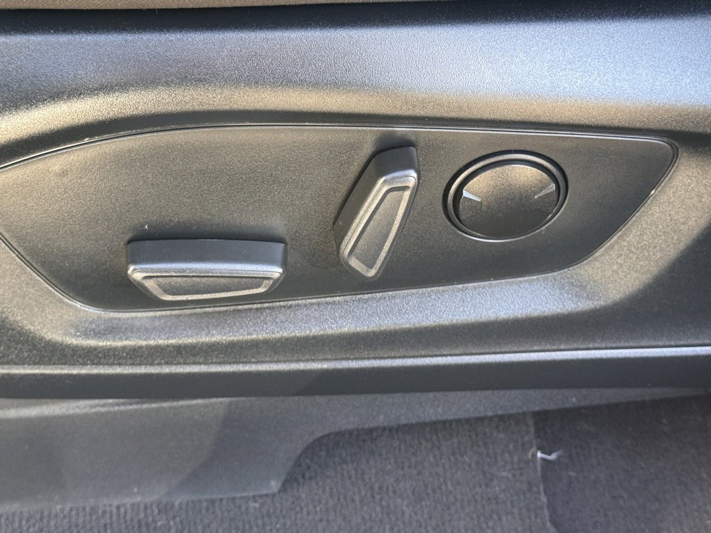 Certified 2021 Ford Explorer XLT w/ Class III Trailer Tow Package image 19