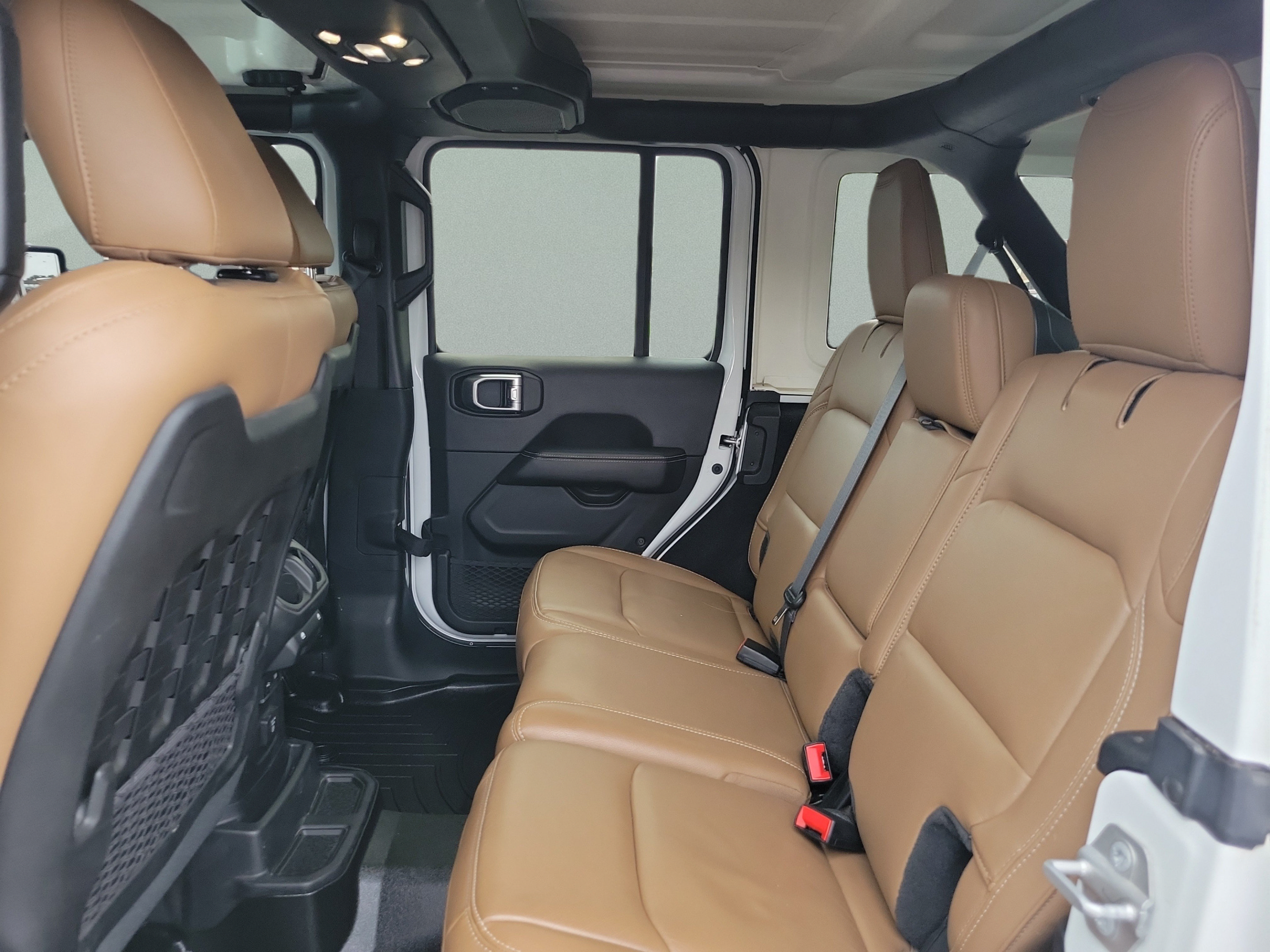Used 2020 Jeep Wrangler Unlimited Rubicon AWD/4WD image 8