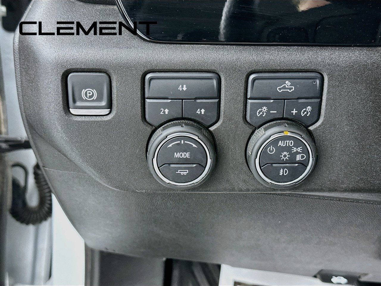 Used 2025 Chevrolet Silverado 2500 LT AWD/4WD image 14