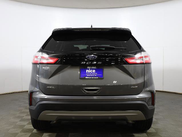 Certified 2024 Ford Edge SEL w/ Convenience Package AWD/4WD image 3