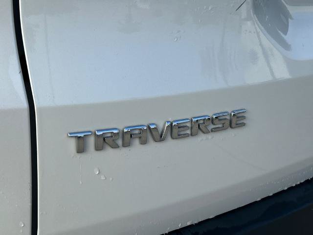 Used 2023 Chevrolet Traverse LT FWD image 4