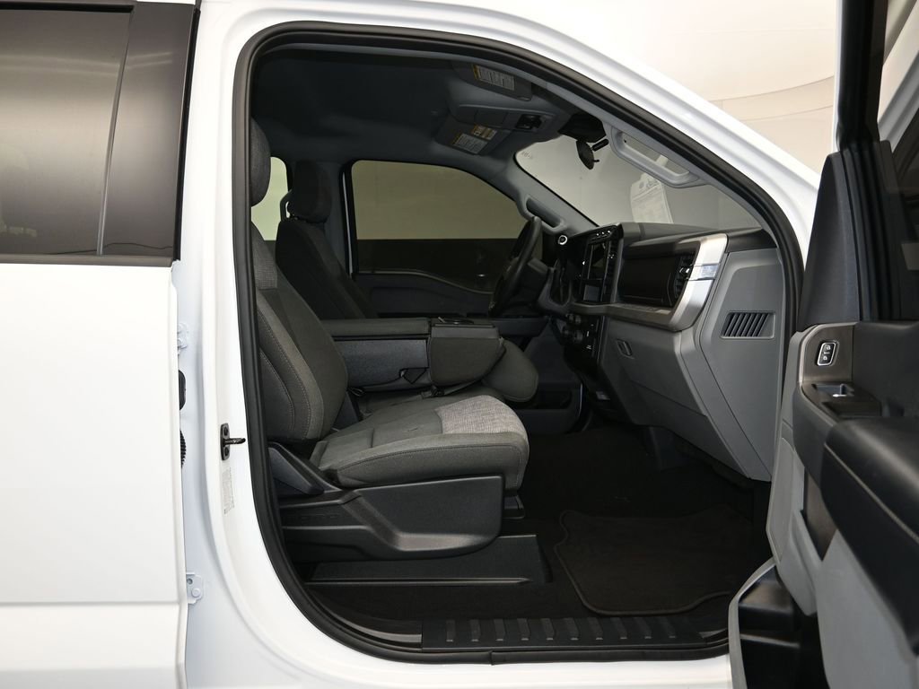 Certified 2024 Ford F350 XLT AWD/4WD image 18