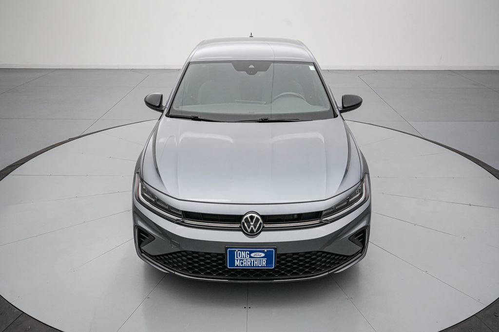 Used 2025 Volkswagen Jetta Sport FWD image 9