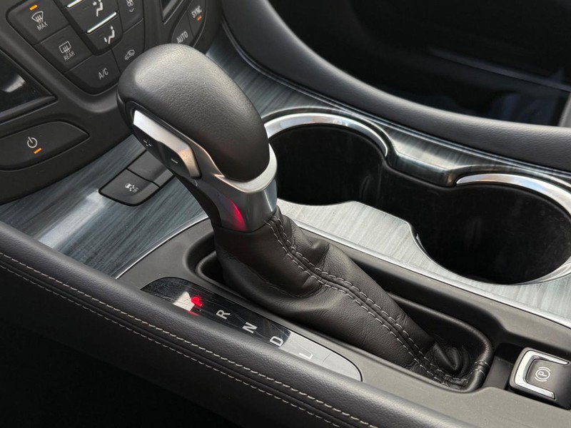 Used 2020 Buick Envision Essence w/ Experience Buick Package image 24