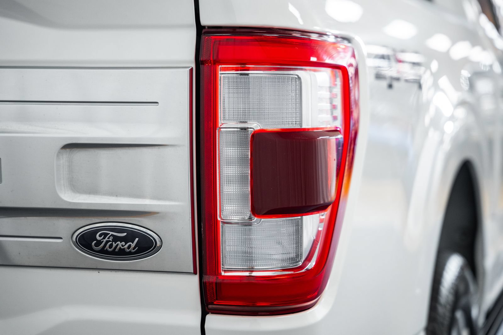 Certified 2023 Ford F150 Platinum AWD/4WD image 6