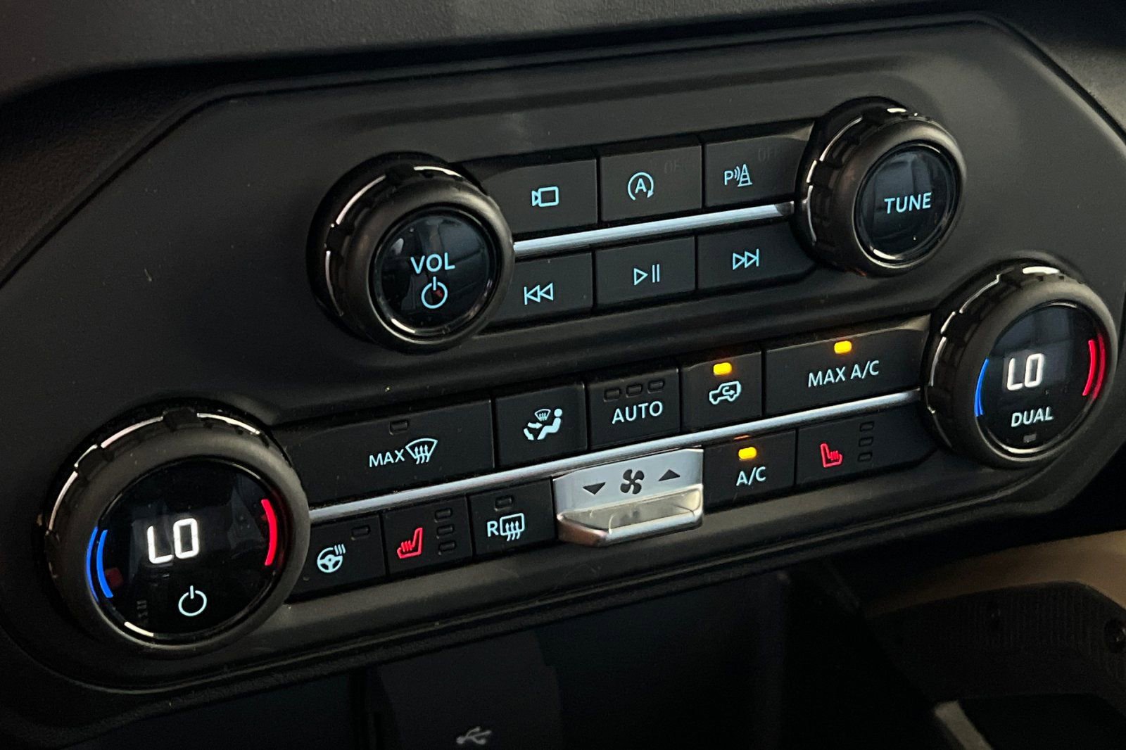 Certified 2025 Ford Bronco Badlands AWD/4WD image 22