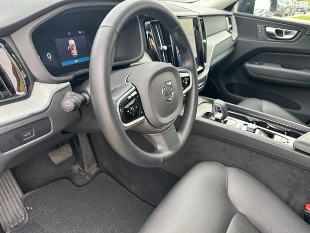 Used 2025 Volvo XC60 B5 Plus AWD/4WD image 21