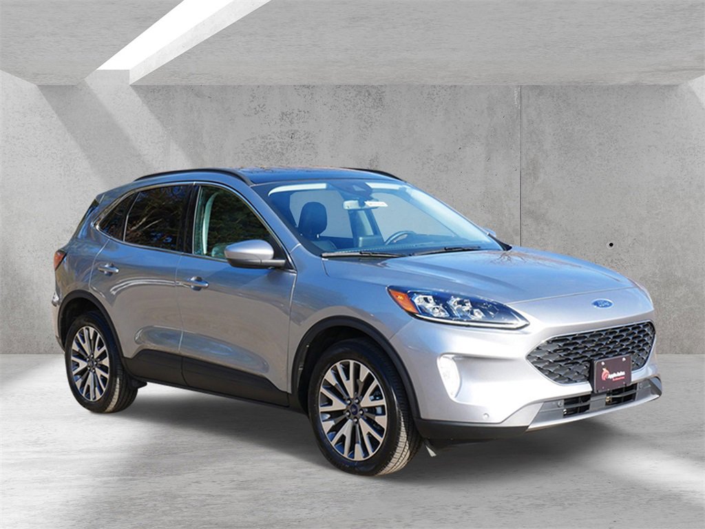 Certified 2022 Ford Escape Titanium image 1