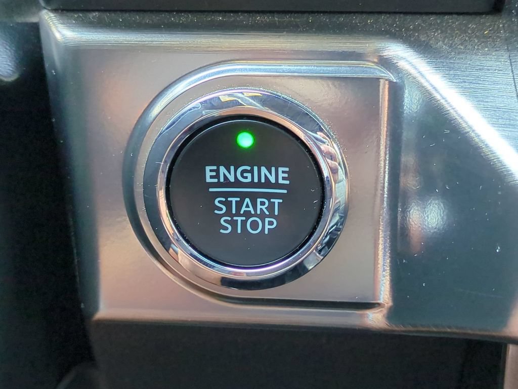 Certified 2023 Ford F150 Lariat w/ Equipment Group 502A High AWD/4WD image 33