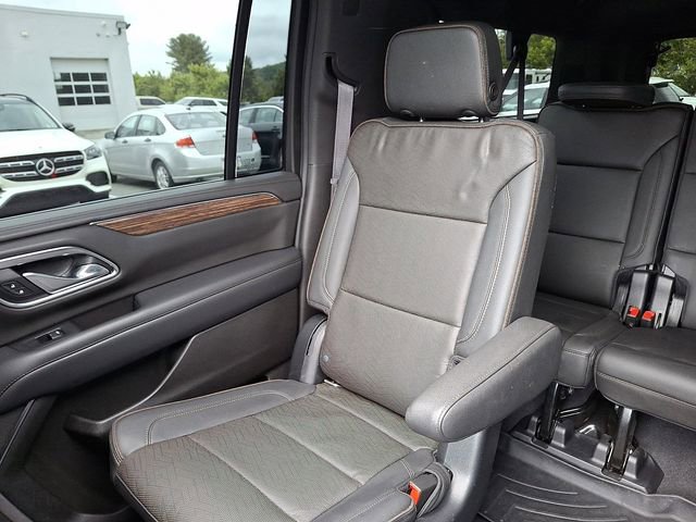 Used 2021 Chevrolet Suburban High Country AWD/4WD image 25