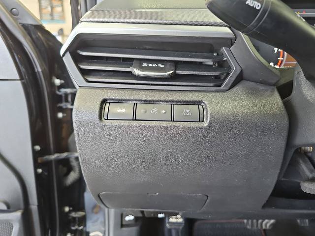 Used 2023 Nissan Altima 2.5 SR FWD image 25