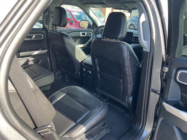 Certified 2022 Ford Explorer XLT w/ Equipment Group 202A image 16