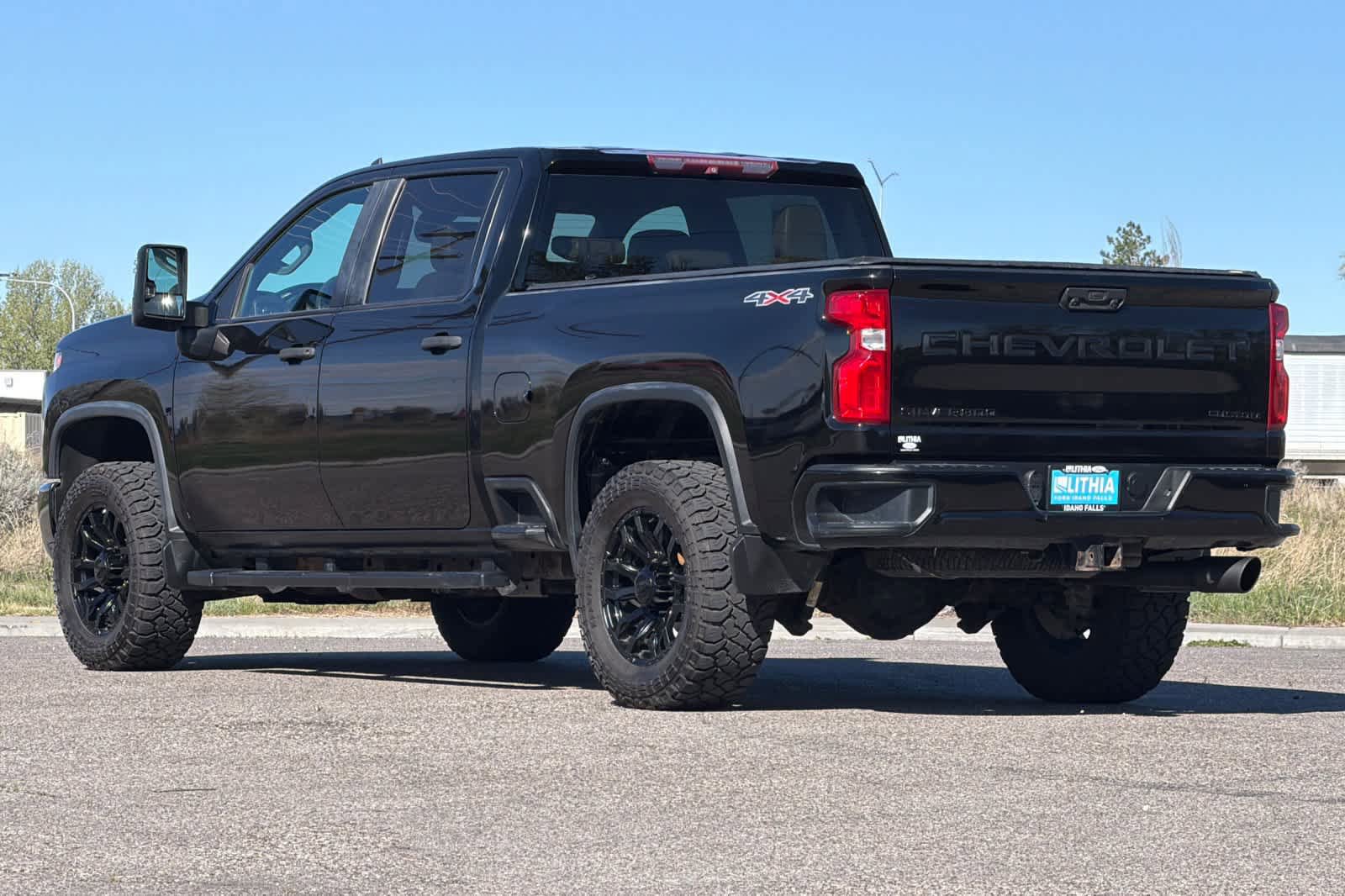 Used 2020 Chevrolet Silverado 2500 Custom w/ Custom Value Package AWD/4WD image 6