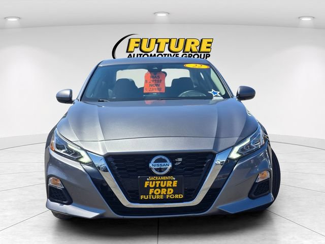 Used 2022 Nissan Altima 2.5 SV FWD image 2