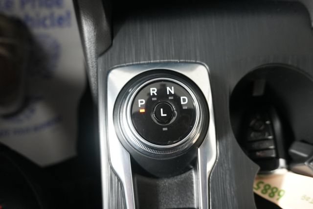 Certified 2025 Ford Escape ST-Line Select AWD/4WD image 16