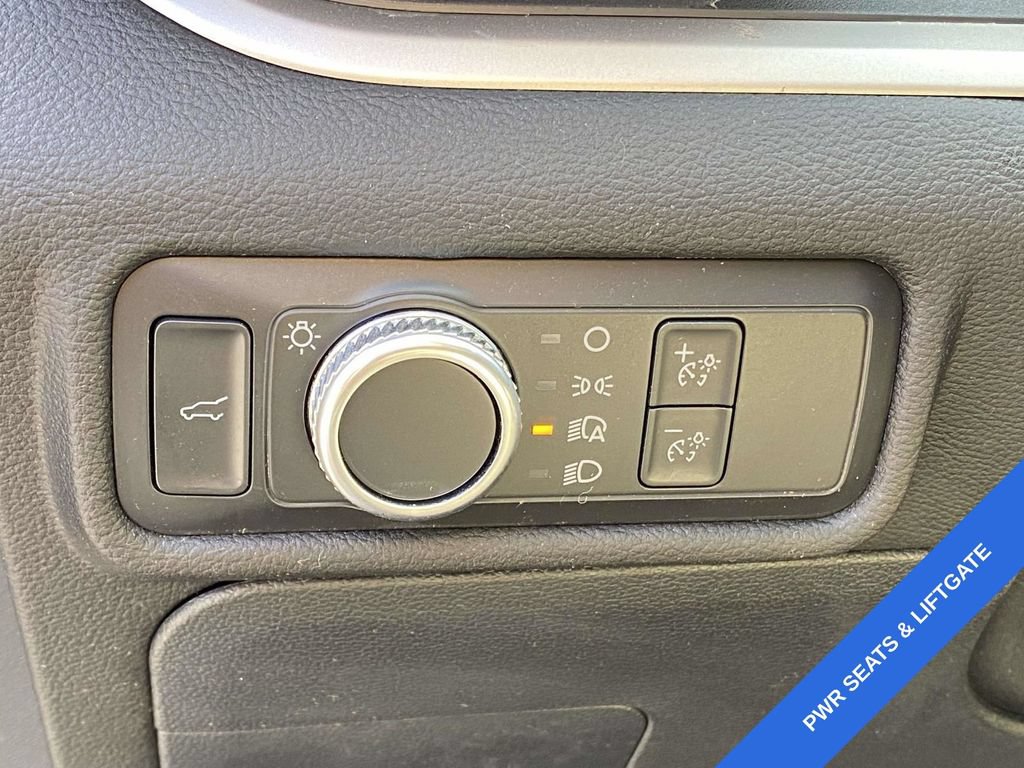 Certified 2022 Ford Explorer XLT RWD image 19