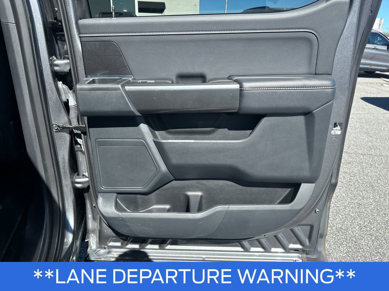 Certified 2022 Ford F150 XLT w/ Equipment Group 302A High image 17