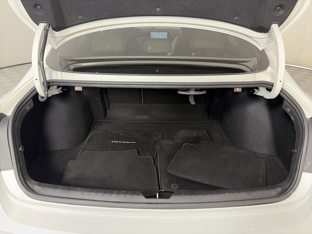 Used 2022 Hyundai Sonata Limited w/ Cargo Package image 27