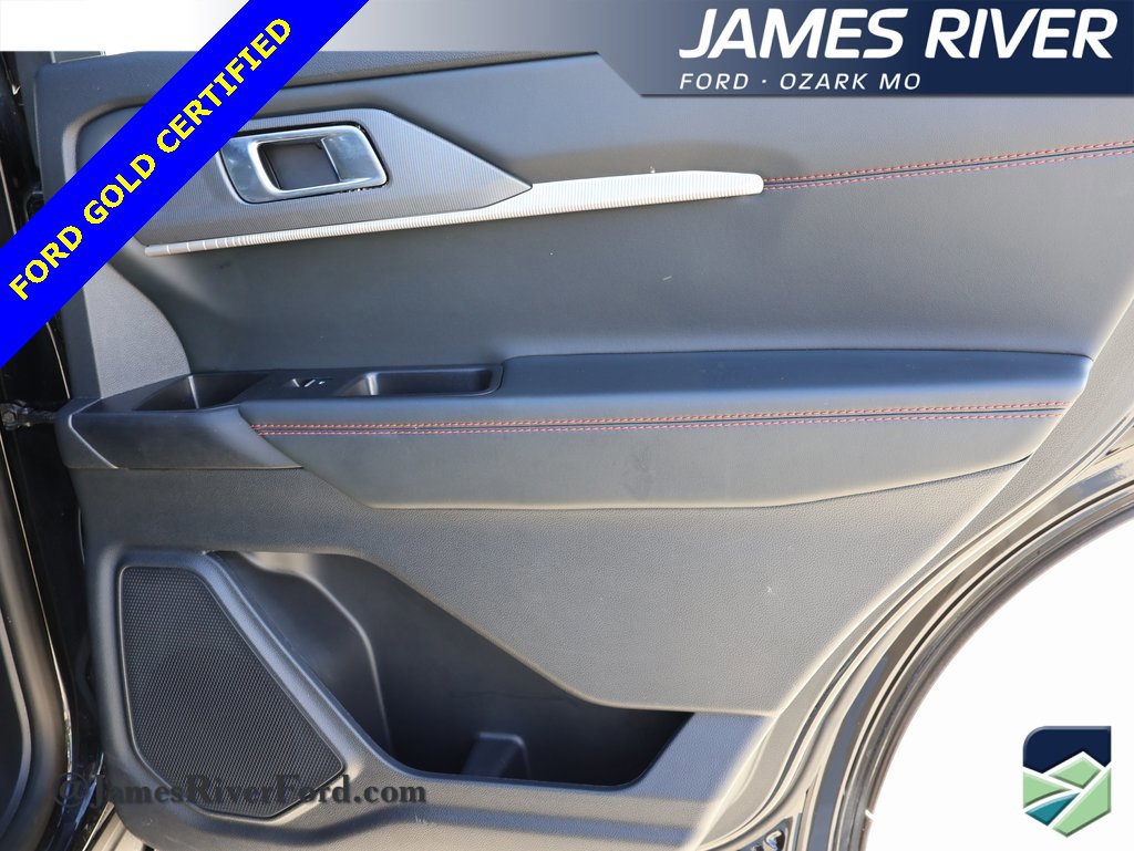 Certified 2025 Ford Explorer ST-Line w/ ST-Line Street Pack image 11