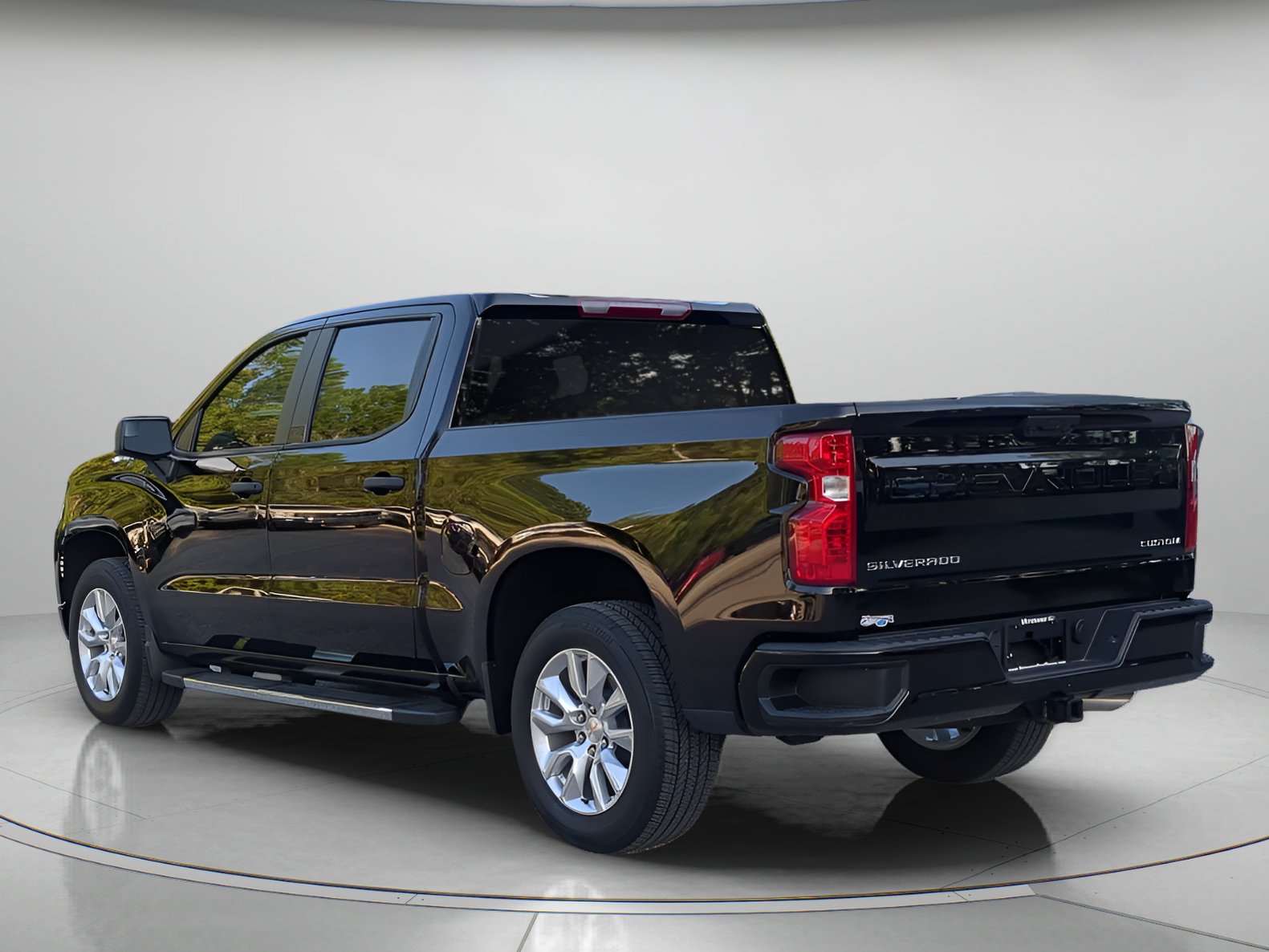 Used 2024 Chevrolet Silverado 1500 Custom RWD image 42