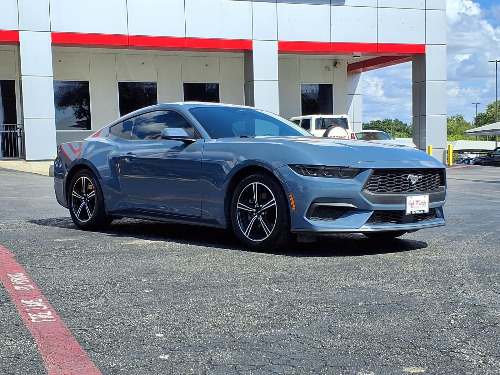Certified 2025 Ford Mustang Coupe RWD image 4